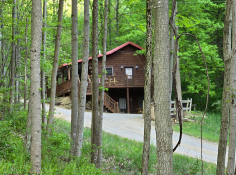 The Holler at Brimstone Ridge Cabins-Hocking Hills