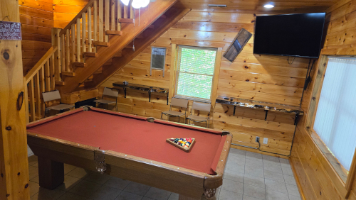 The Holler at Brimstone Ridge Cabins-Hocking Hills
